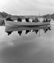 Fishing in Donegal Bay / Denis Tynan (1971)
